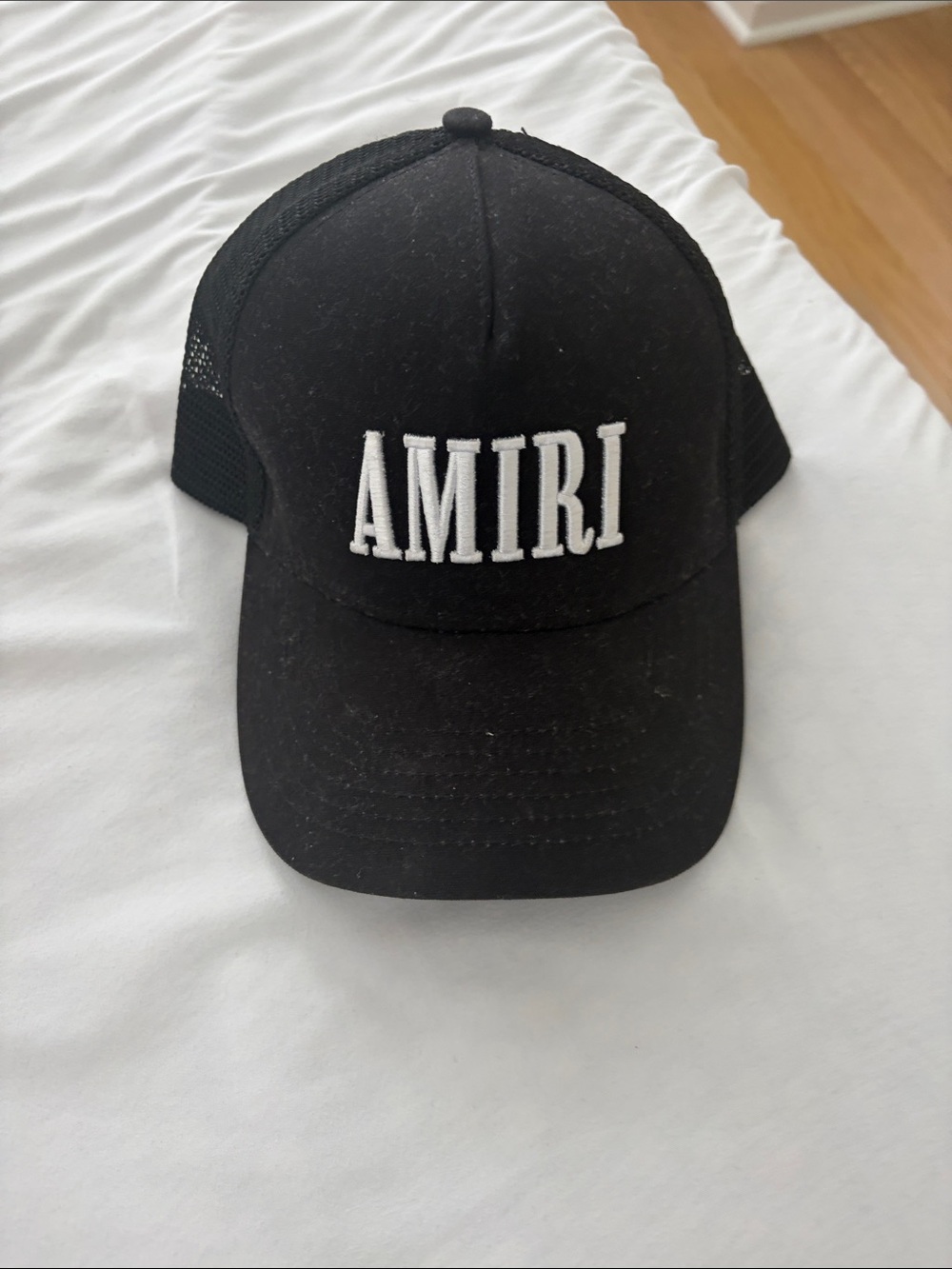 Amiri hat